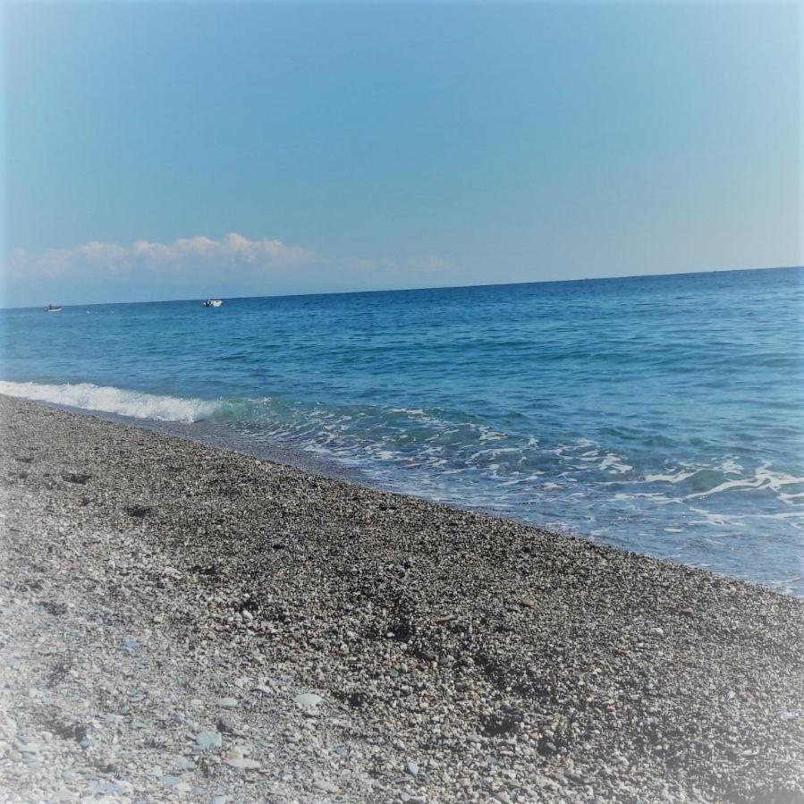 Pina'S Tao Sea Home Taormina Bagian luar foto