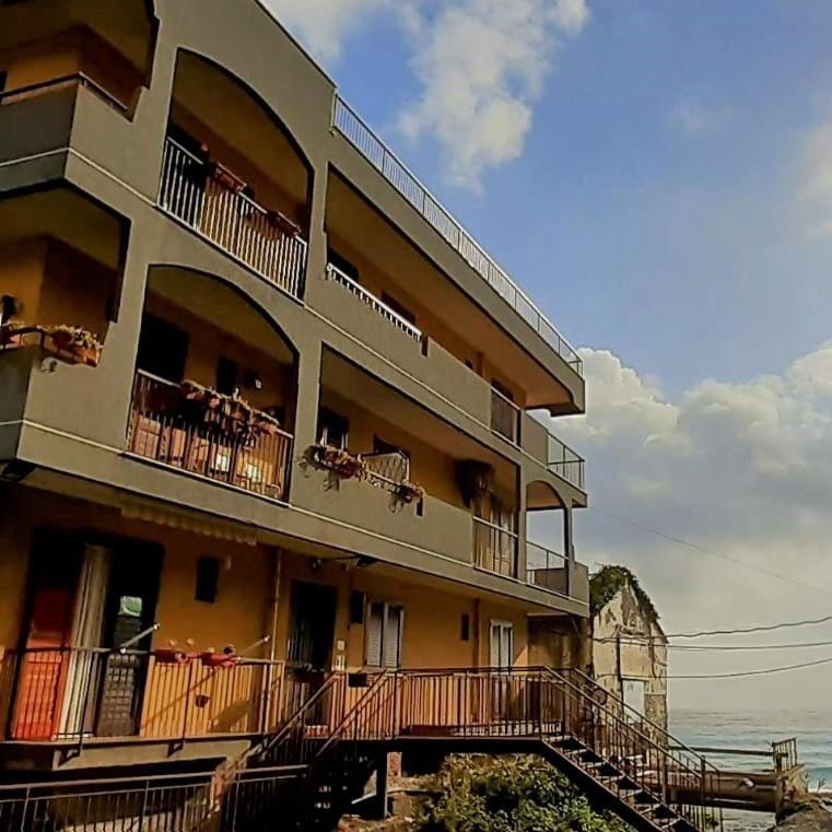 Pina'S Tao Sea Home Taormina Bagian luar foto